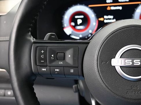 Used 2023 Nissan Pathfinder Platinum image 21