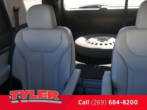 Used 2025 Hyundai Palisade SEL AWD/4WD image 40