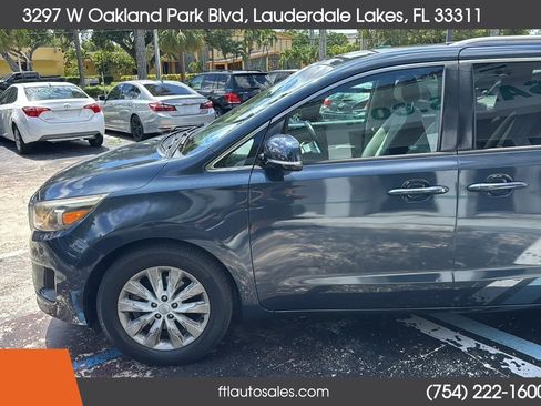 Used 2015 Kia Sedona EX FWD image 15