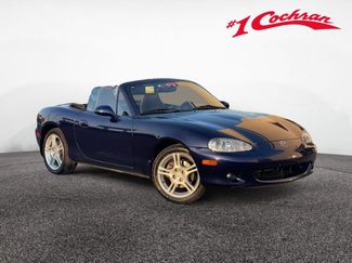 Used 2004 MAZDA MX-5 Miata w/ Convenience Pkg RWD video 1