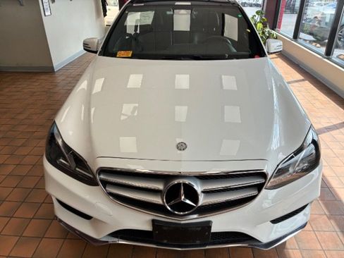 Used 2014 Mercedes-Benz E 350 4MATIC w/ Premium 1 Package image 4