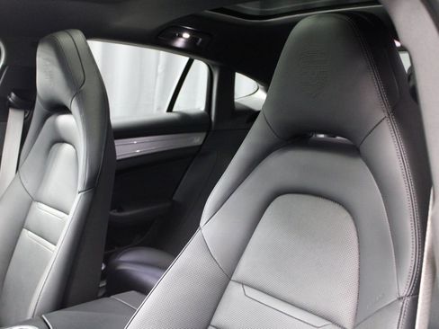 Certified 2023 Porsche Panamera 4S image 5