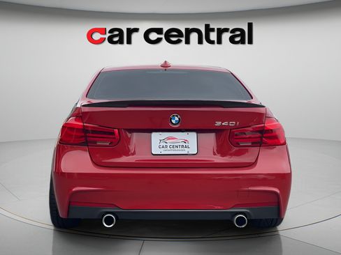 Used 2017 BMW 340i xDrive Sedan AWD/4WD image 4