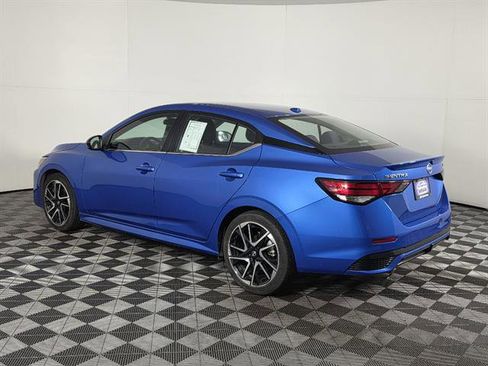 Used 2024 Nissan Sentra SR FWD image 7