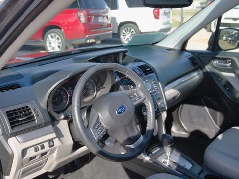 Used 2014 Subaru Forester 2.5i Limited w/ Popular Package #2 AWD/4WD image 15