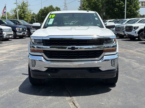 Used 2019 Chevrolet Silverado 1500 LT w/ All Star Edition AWD/4WD image 2