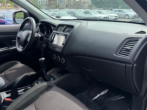 Used 2019 Mitsubishi Outlander Sport ES FWD image 14