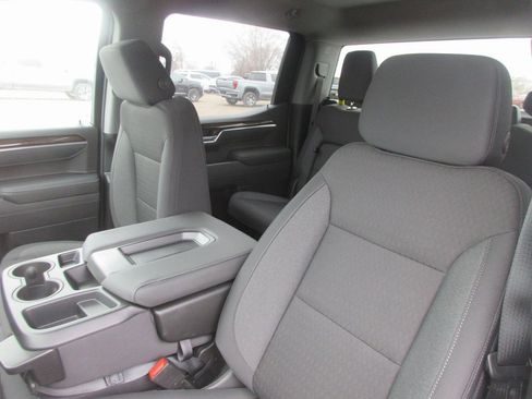 New 2026 GMC Sierra 1500 Elevation image 13