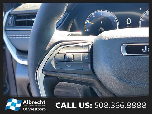 Used 2026 Jeep Grand Cherokee L Limited w/ Limited Altitude Package AWD/4WD image 32