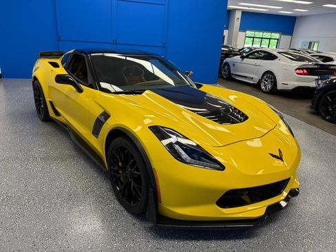 Used 2016 Chevrolet Corvette Z06 w/ 3LZ Preferred Equipment Group RWD image 31