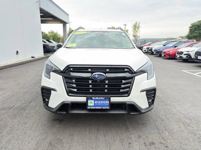 Used 2023 Subaru Ascent Onyx Edition AWD/4WD image 3