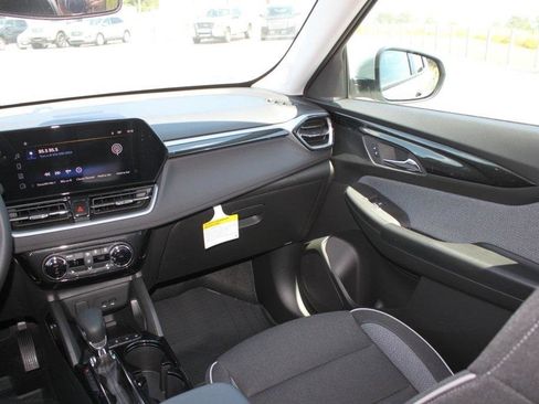 New 2026 Chevrolet TrailBlazer LT w/ Convenience Package image 7