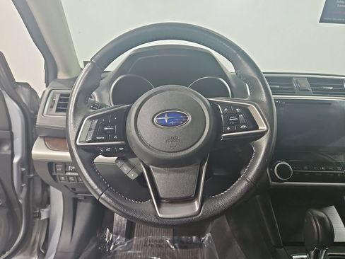 Used 2018 Subaru Outback 3.6R Limited AWD/4WD image 15