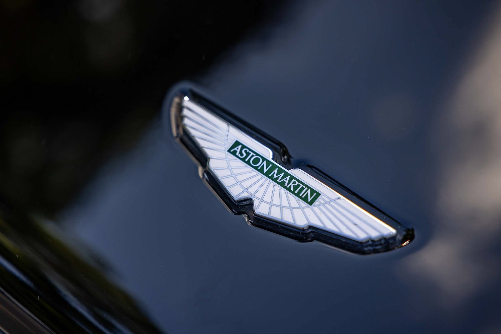 Used 2013 Aston Martin DB9 Volante RWD image 37