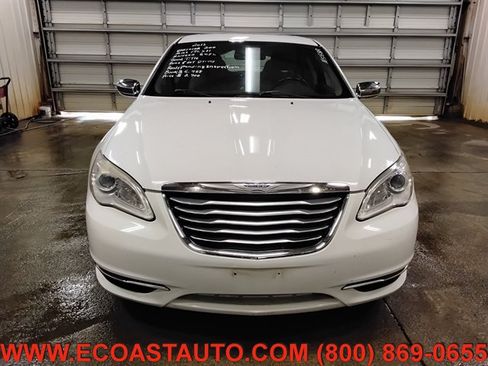 Used 2014 Chrysler 200 Limited w/ Sun/Sound Group FWD image 7