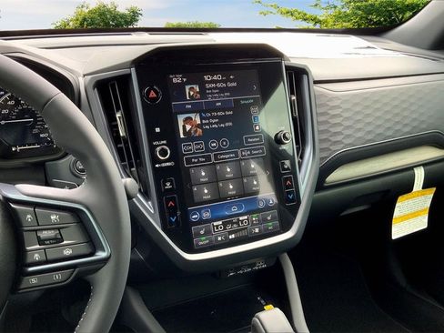 Used 2025 Subaru Forester Limited w/ Popular Package image 6