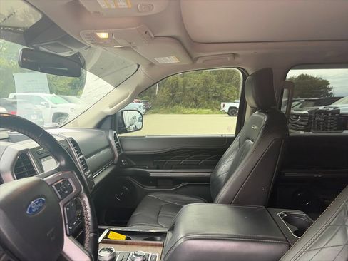 Used 2018 Ford Expedition Max Platinum AWD/4WD image 15