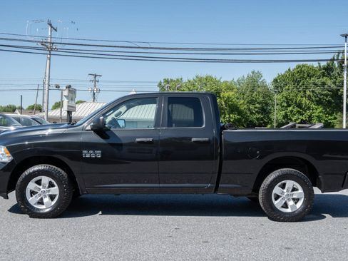 Used 2017 RAM 1500 Express AWD/4WD image 5
