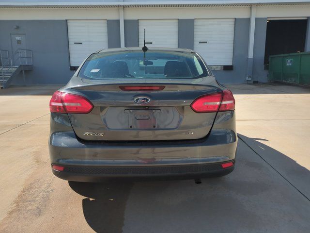 Used 2017 Ford Focus SE FWD image 6