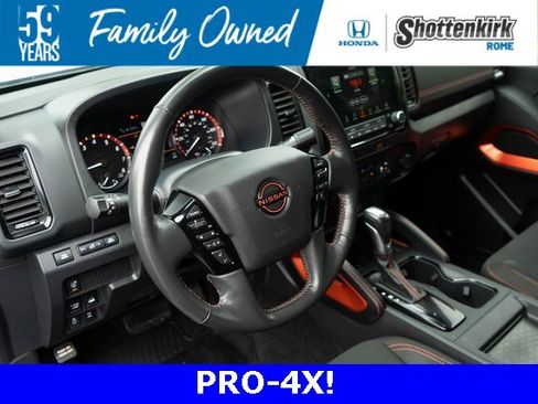 Used 2023 Nissan Frontier PRO-4X w/ Technology Package image 5