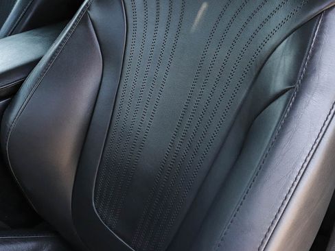 Used 2020 Aston Martin DB11 Coupe RWD image 27