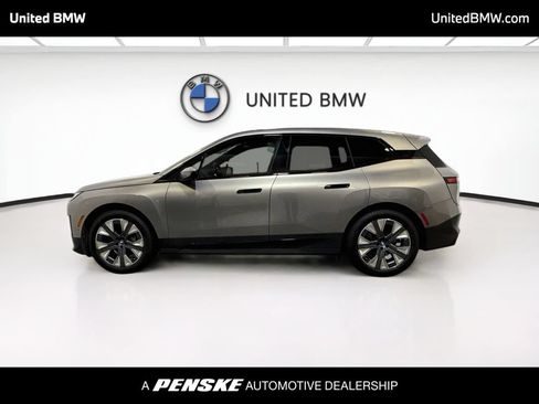Used 2024 BMW iX xDrive50 AWD/4WD image 8