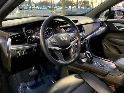 Used 2022 Cadillac XT5 Luxury image 17