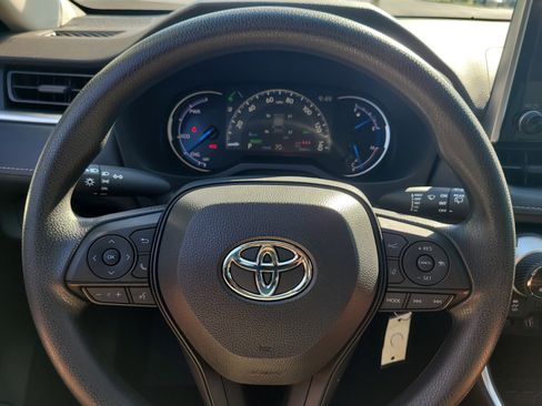 Certified 2025 Toyota RAV4 LE AWD/4WD image 25