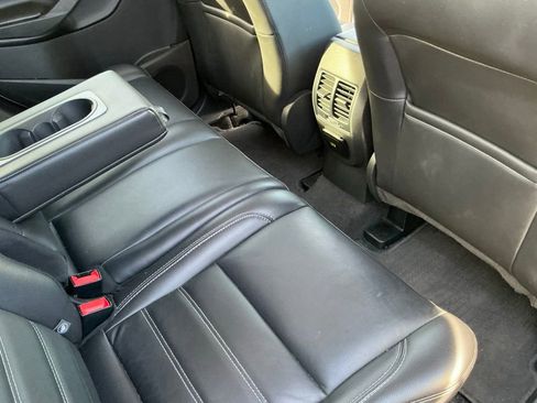 Used 2019 Ford Escape Titanium image 22