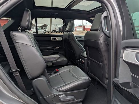 Certified 2024 Ford Explorer ST w/ Equipment Group 401A AWD/4WD image 9
