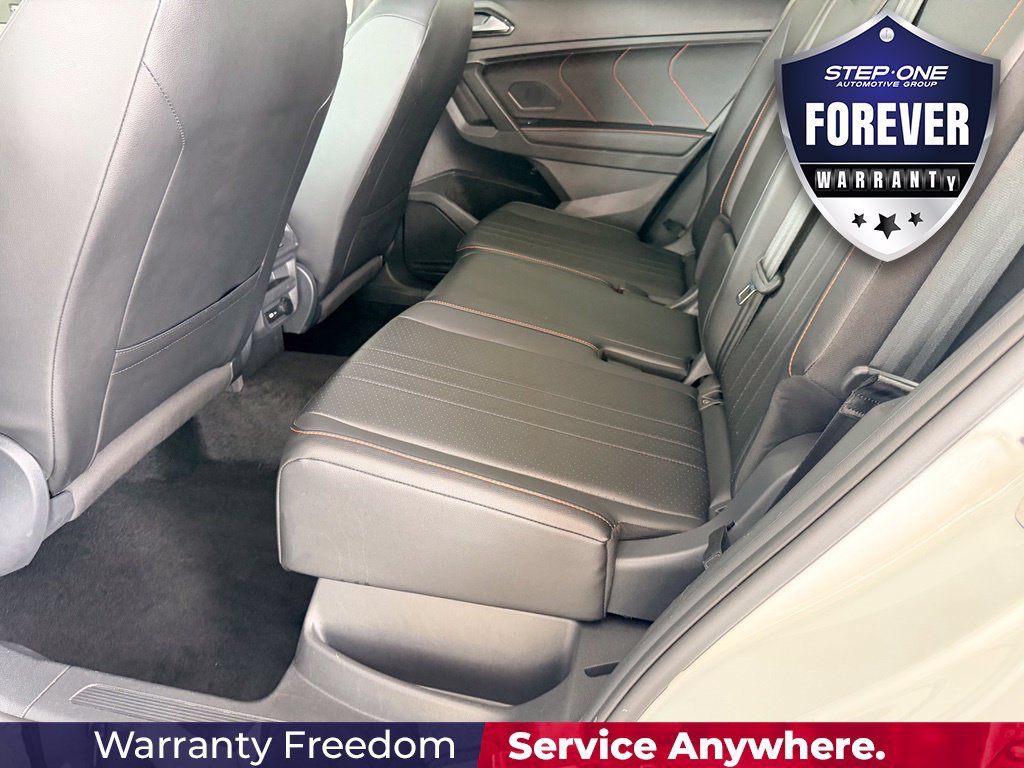 Used 2024 Volkswagen Tiguan SE AWD/4WD image 28