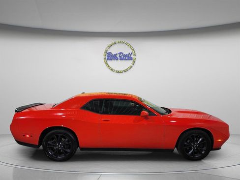 Used 2020 Dodge Challenger GT w/ Blacktop Package AWD/4WD image 8