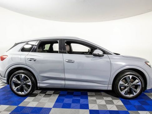 Used 2022 Audi Q4 e-tron Premium Plus AWD/4WD image 4