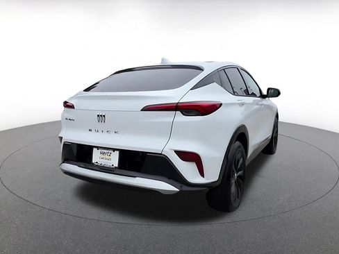 Used 2025 Buick Envista Sport Touring image 14