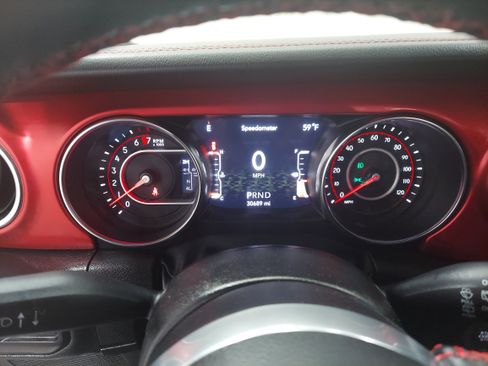 Used 2022 Jeep Wrangler Unlimited Rubicon w/ Cold Weather Group AWD/4WD image 8