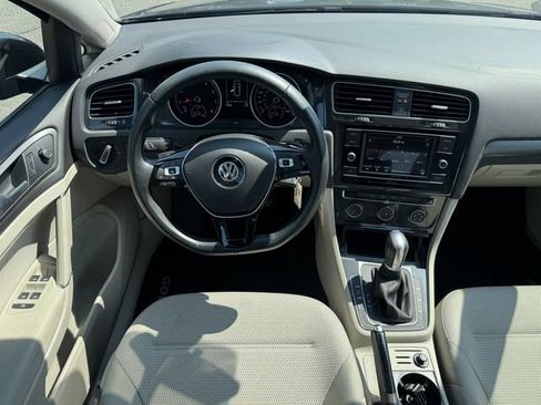 Used 2019 Volkswagen Golf S FWD image 13