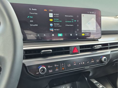 Certified 2025 Kia Sorento S FWD image 12