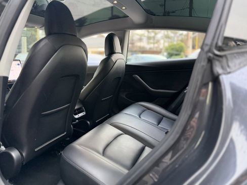 Used 2018 Tesla Model 3 Long Range image 30