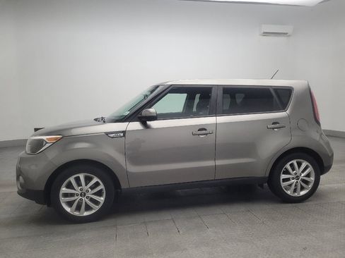Used 2018 Kia Soul + FWD image 2