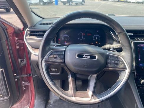 Used 2021 Jeep Grand Cherokee L Limited AWD/4WD image 11