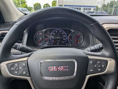 Used 2023 GMC Acadia Denali w/ Black Diamond Edition FWD image 15