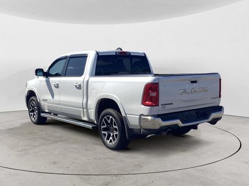 Certified 2025 RAM 1500 Laramie AWD/4WD image 3