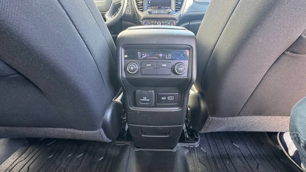 Used 2023 GMC Acadia AT4 w/ Trailering Package AWD/4WD image 9