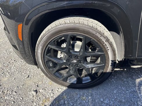 New 2026 Chevrolet Traverse RS w/ LPO, Floor Liner Package image 13