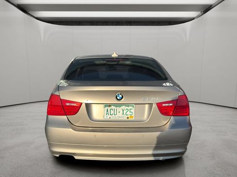 Used 2010 BMW 328i xDrive Sedan AWD/4WD image 4