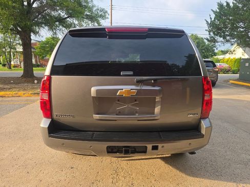 Used 2012 Chevrolet Tahoe LT w/ Luxury Package AWD/4WD image 3