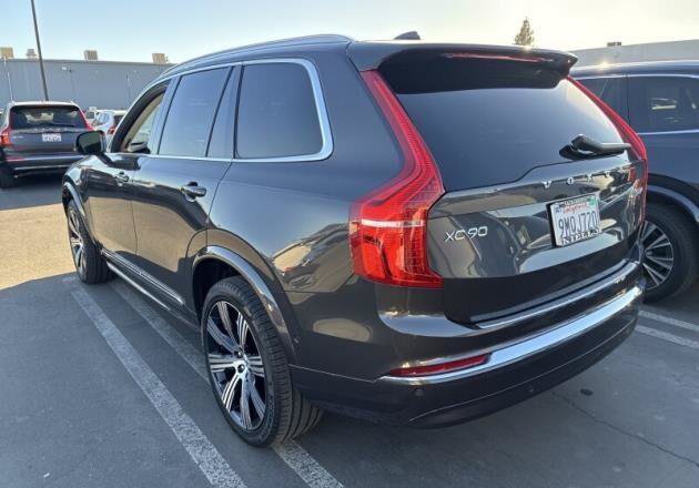 Used 2025 Volvo XC90 T8 Plus w/ Protection Package Premier AWD/4WD image 3