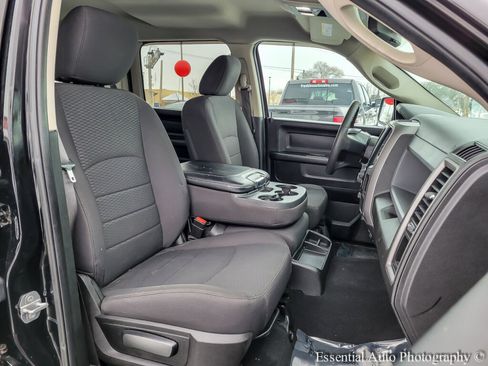 Used 2019 RAM 1500 Express w/ Wheel & Sound Group image 30