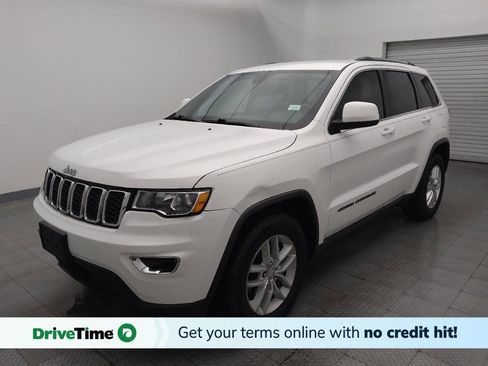 Used 2018 Jeep Grand Cherokee Laredo image 1