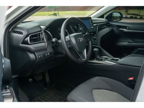Used 2024 Toyota Camry LE FWD image 11